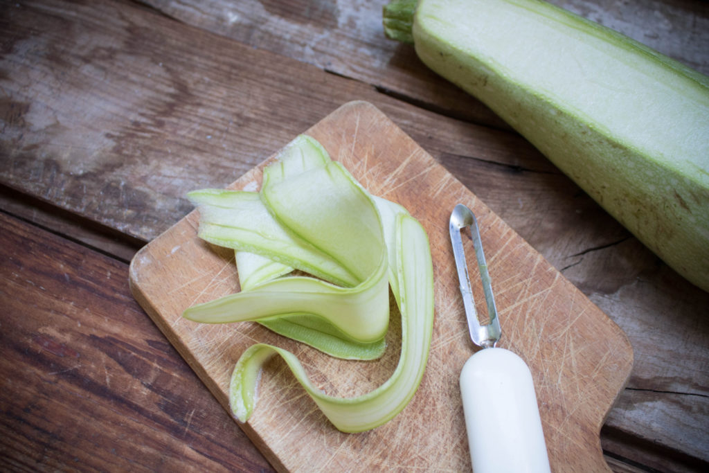 maximaliseren zien Atletisch Keto courgette noedels met peterselie pesto - Intelligent Labs