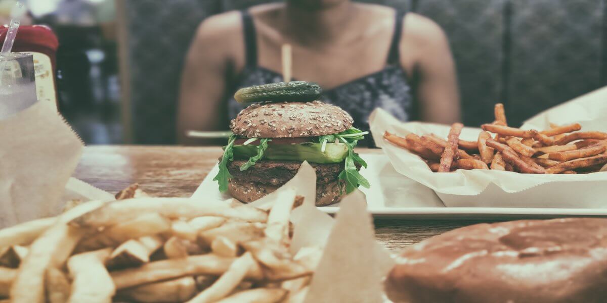 Vergeet de burger met friet als je snel in ketose wilt komen!